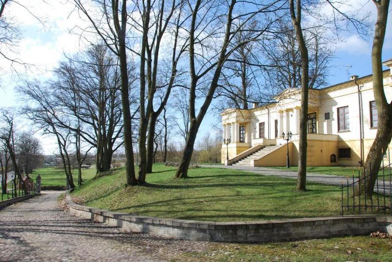 Palac W Malkowie Warta Экстерьер фото