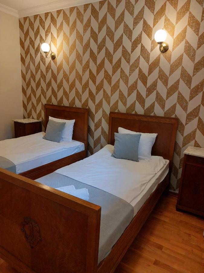 Palac W Malkowie Warta Экстерьер фото